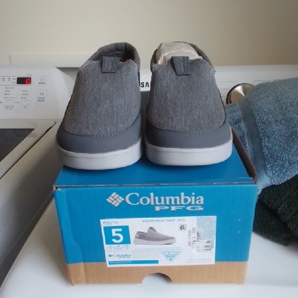 NWT NIB Columbia PFG Youth Unisex Boatside shoes